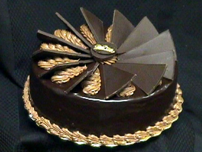 Turlock, CA's Olde Tyme Pastries Heating Up in Country’s Sweetest